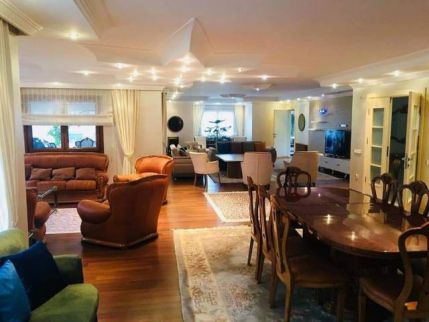 Villa For Rent In Buyukgekmege - Istanbul