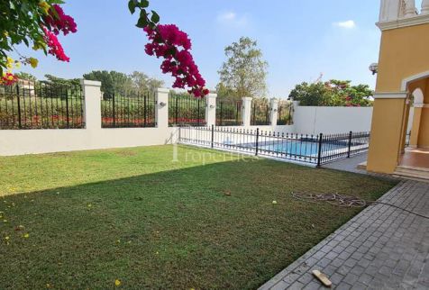 Villa For Rent In Jumeirah Park - Dubai - Dubai