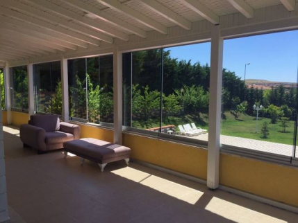 Villa For Rent In Buyukgekmege - Istanbul