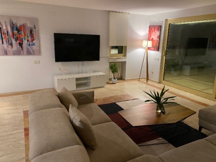 Villa For Rent In Buyukgekmege - Istanbul