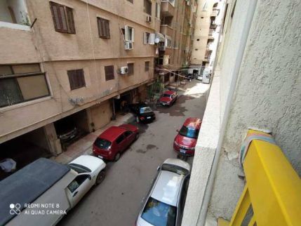 شقة للإيجار فى زيزينيا - قسم الرمل - الإسكندرية