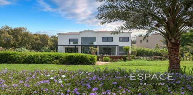 Villa For Sale