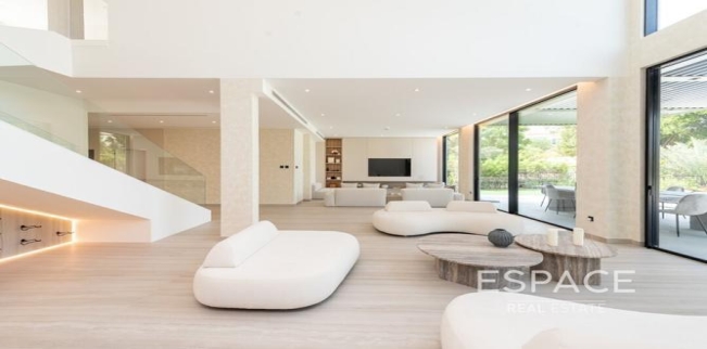 Villa For Sale