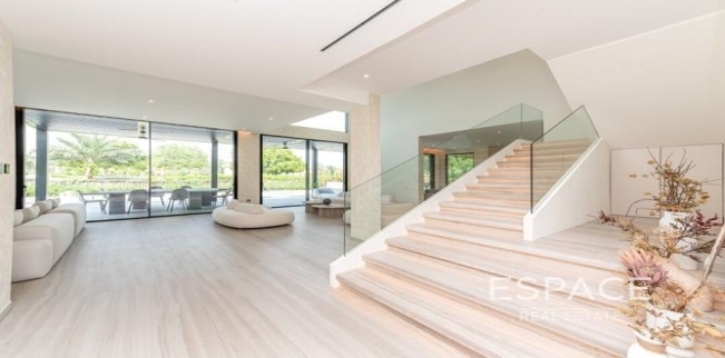 Villa For Sale