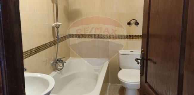 Apartment For Sale In Ganaklis - Qism El-Raml - Alexandria