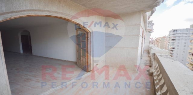 Apartment For Sale In Moharram Bek - Qism Moharram Bek - Alexandria