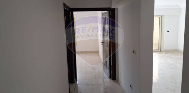 شقة للبيع فى السيوف بحري - قسم المنتزه - الإسكندرية