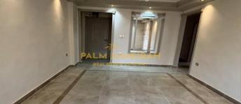 شقة للبيع فى محرم بك - قسم محرم بك - الإسكندرية