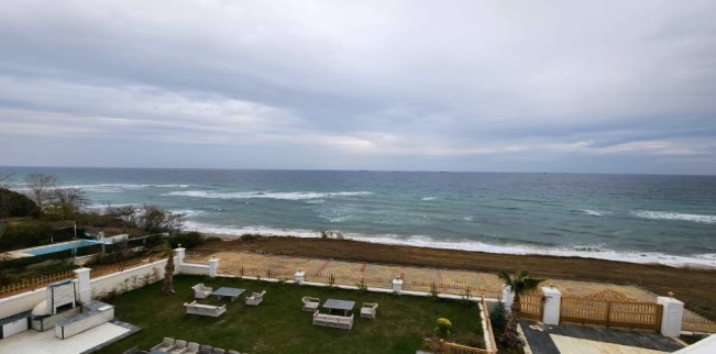 Villa For Sale In Buyukgekmege - Istanbul