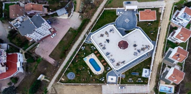 Villa For Sale In Buyukgekmege - Istanbul