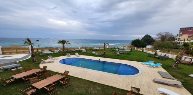 Villa For Sale In Buyukgekmege - Istanbul
