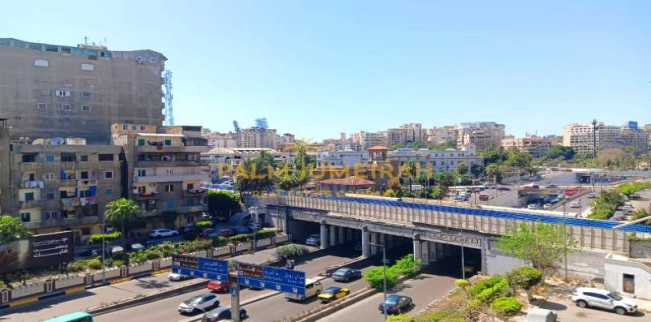 شقة للبيع فى محرم بك - قسم محرم بك - الإسكندرية