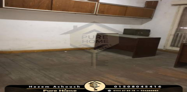 مكتب للبيع فى كامب شيزار - قسم باب شرقي - الإسكندرية