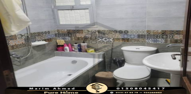 شقة للبيع فى محرم بك - قسم محرم بك - الإسكندرية