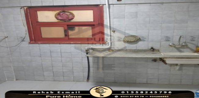 شقة للبيع فى زيزينيا - قسم الرمل - الإسكندرية