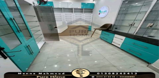محل تجاري للبيع فى سان استيفانو - قسم الرمل - الإسكندرية
