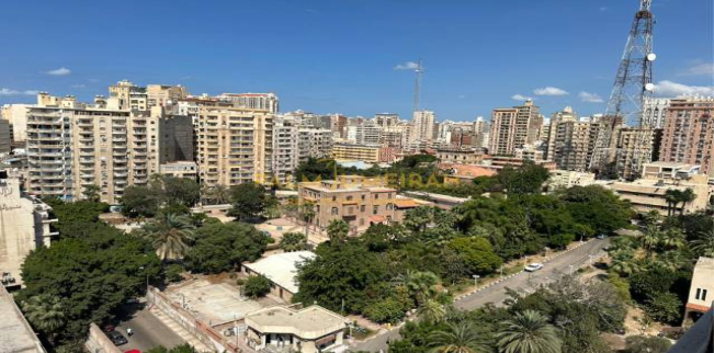 شقة للبيع فى جناكليس - قسم الرمل - الإسكندرية