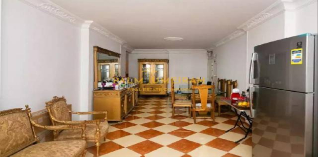 شقة للبيع فى لوران - قسم الرمل - الإسكندرية