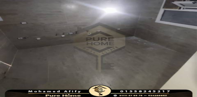 شقة للبيع فى زيزينيا - قسم الرمل - الإسكندرية