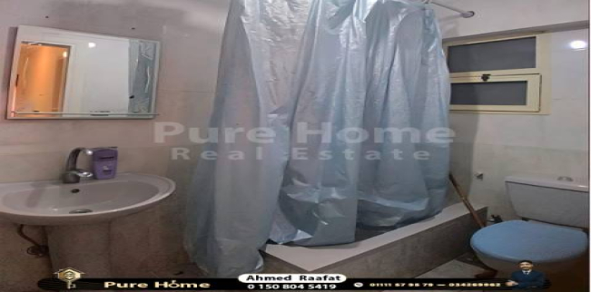 شقة للبيع فى محرم بك - قسم محرم بك - الإسكندرية