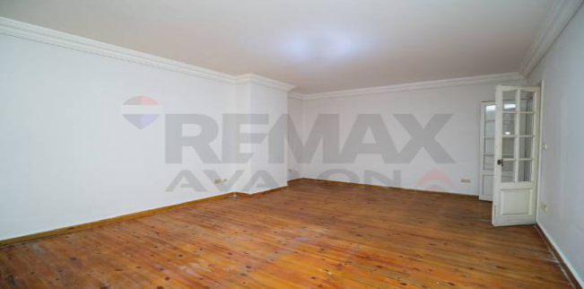 Apartment For Sale In Stanley - Qism El-Raml - Alexandria