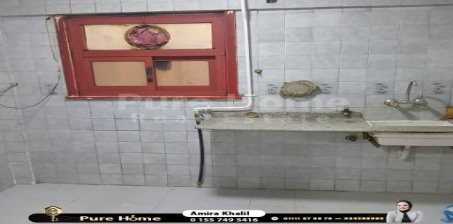 شقة للبيع فى زيزينيا - قسم الرمل - الإسكندرية