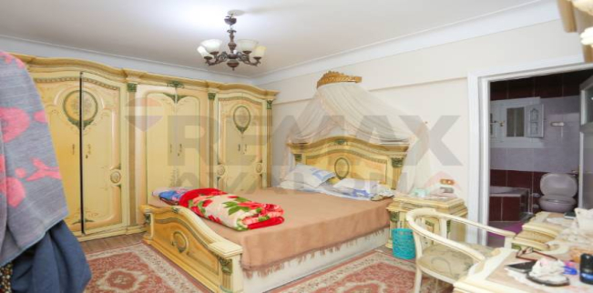 شقة للبيع فى ميامي - قسم المنتزه - الإسكندرية