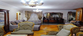 شقة للبيع فى محرم بك - قسم محرم بك - الإسكندرية